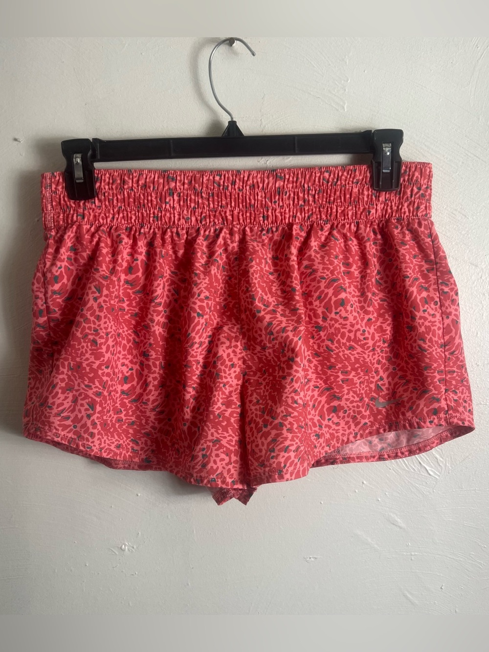 Nike Dri Fit Lined 2.5” Shorts Womens Large
